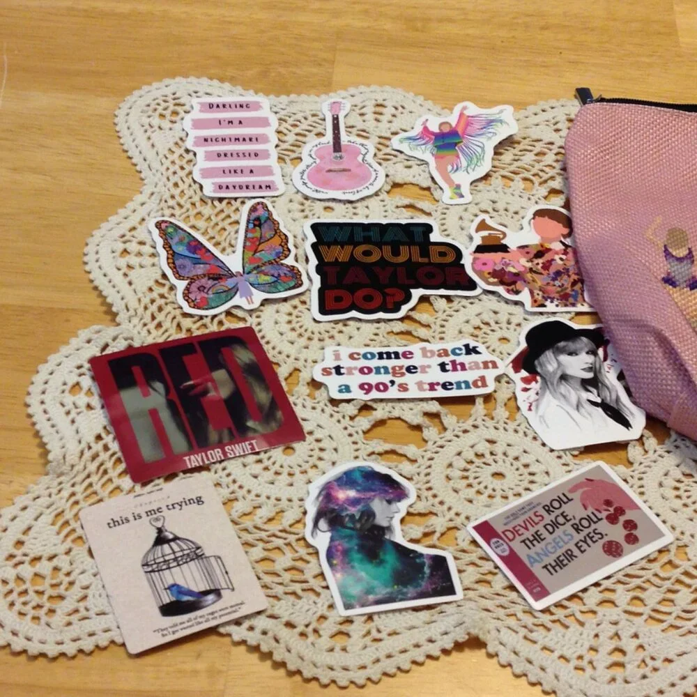 Swiftie Bundle want this